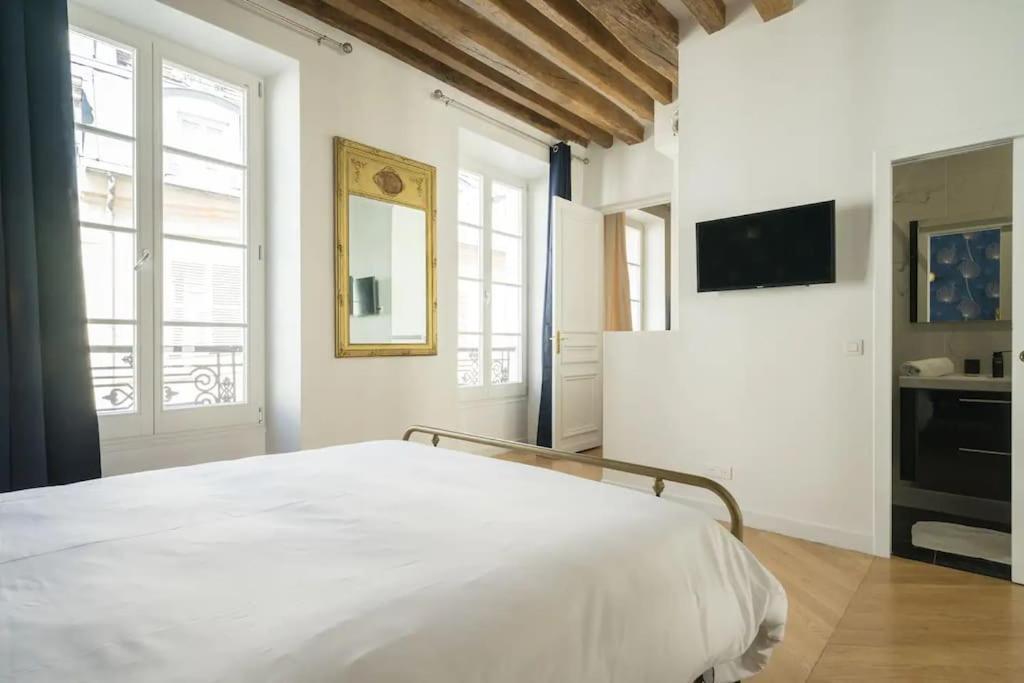 Appartamento Typical Parisian Flat#3bedrooms#opera#louvre Parigi